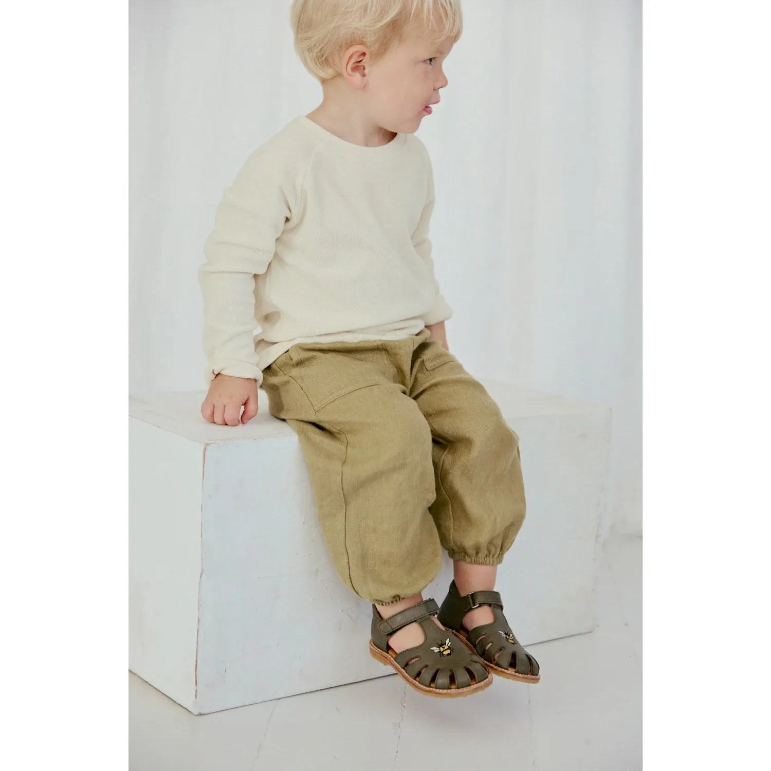 Angulus Forrest Beginner Sandal Med Bi Broderi