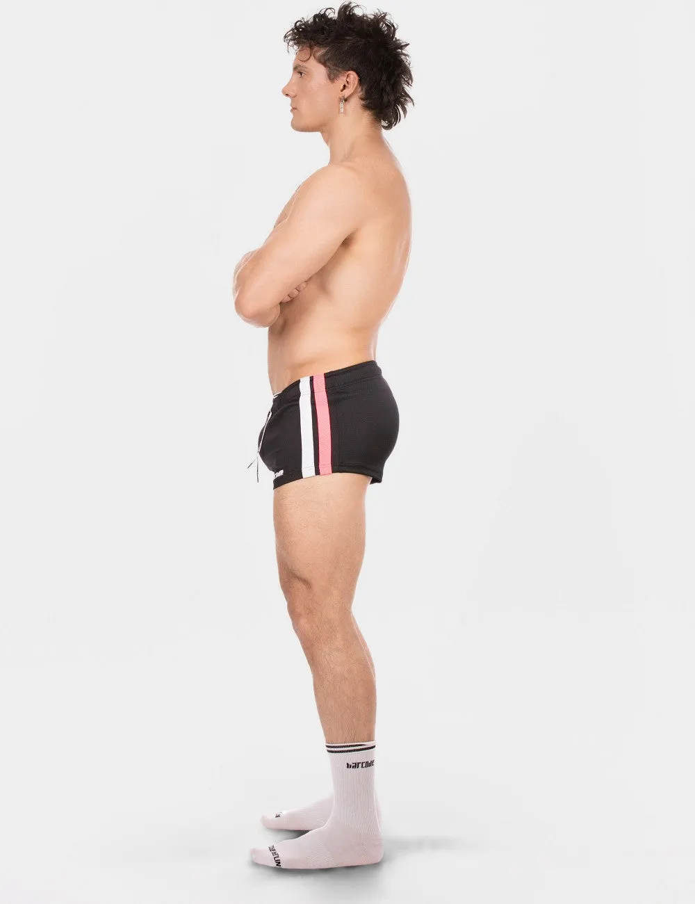 Barcode Berlin Timur 2.5" short black/pink