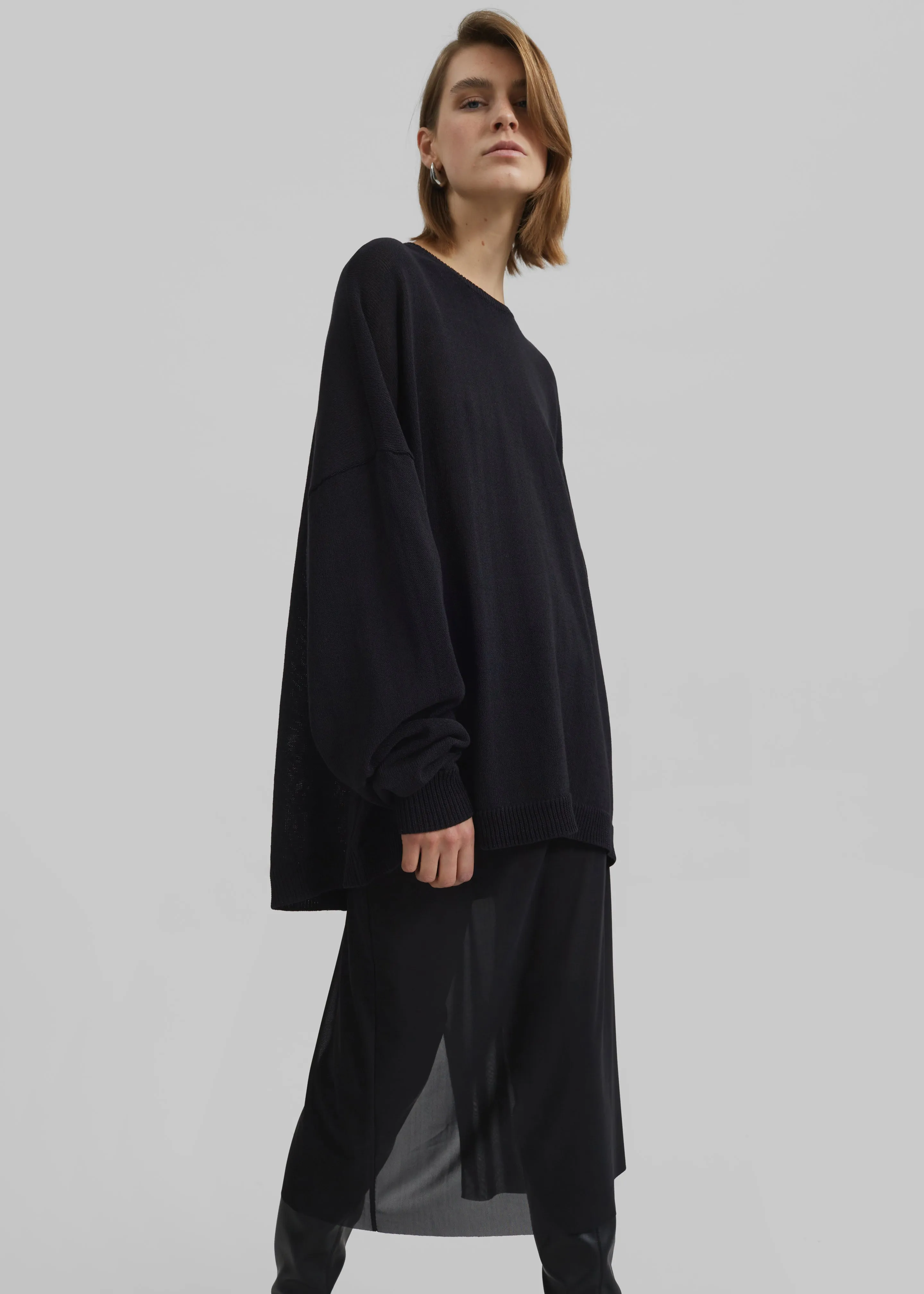Basel Crew Neck Sweater - Black