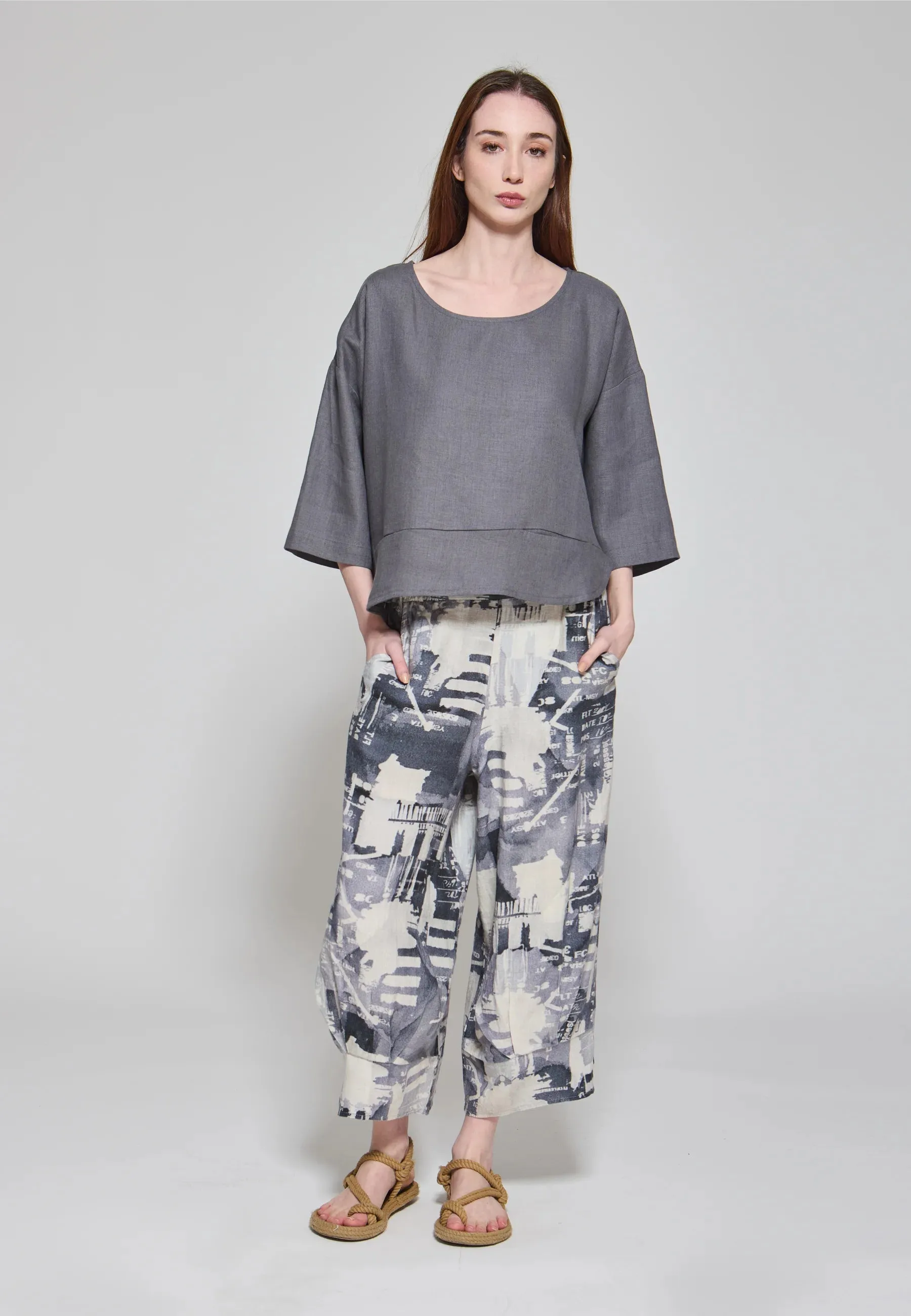 BRIZA – Relaxed Linen Blouse with Pocket Detail