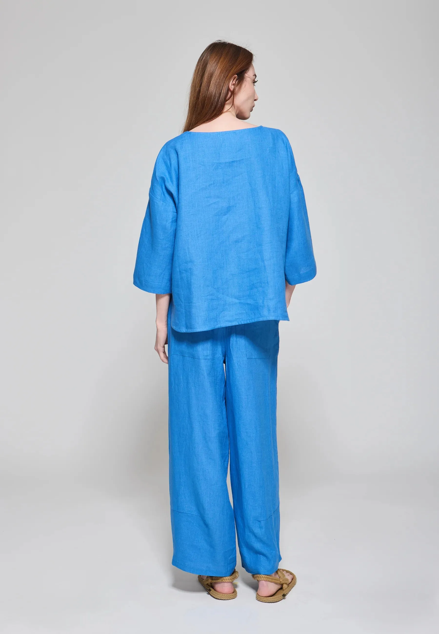 BRIZA – Relaxed Linen Blouse with Pocket Detail