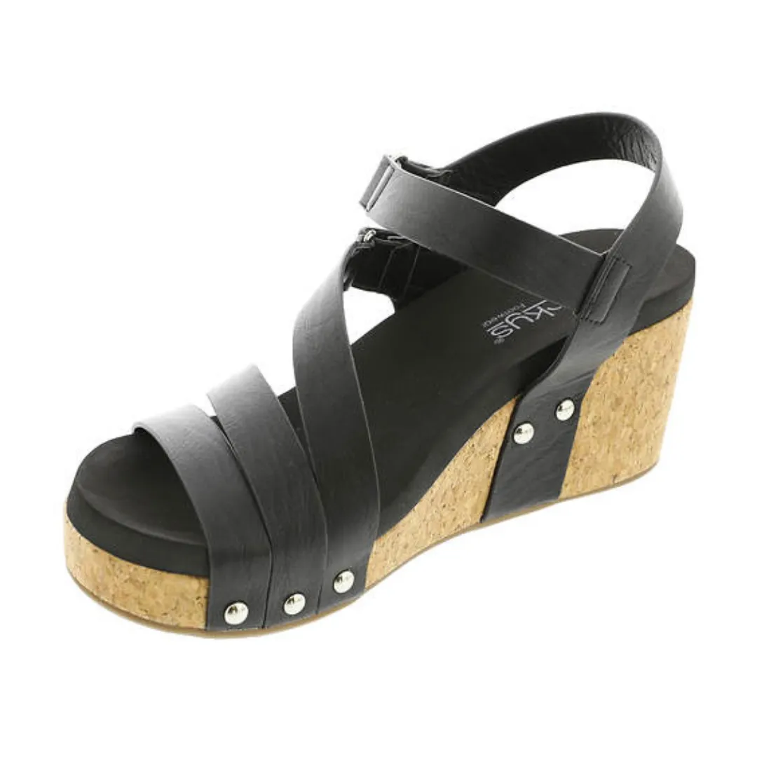 Giggle Wedge Sandals
