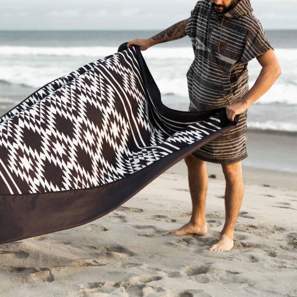 Maze Quick Dry Park Blanket