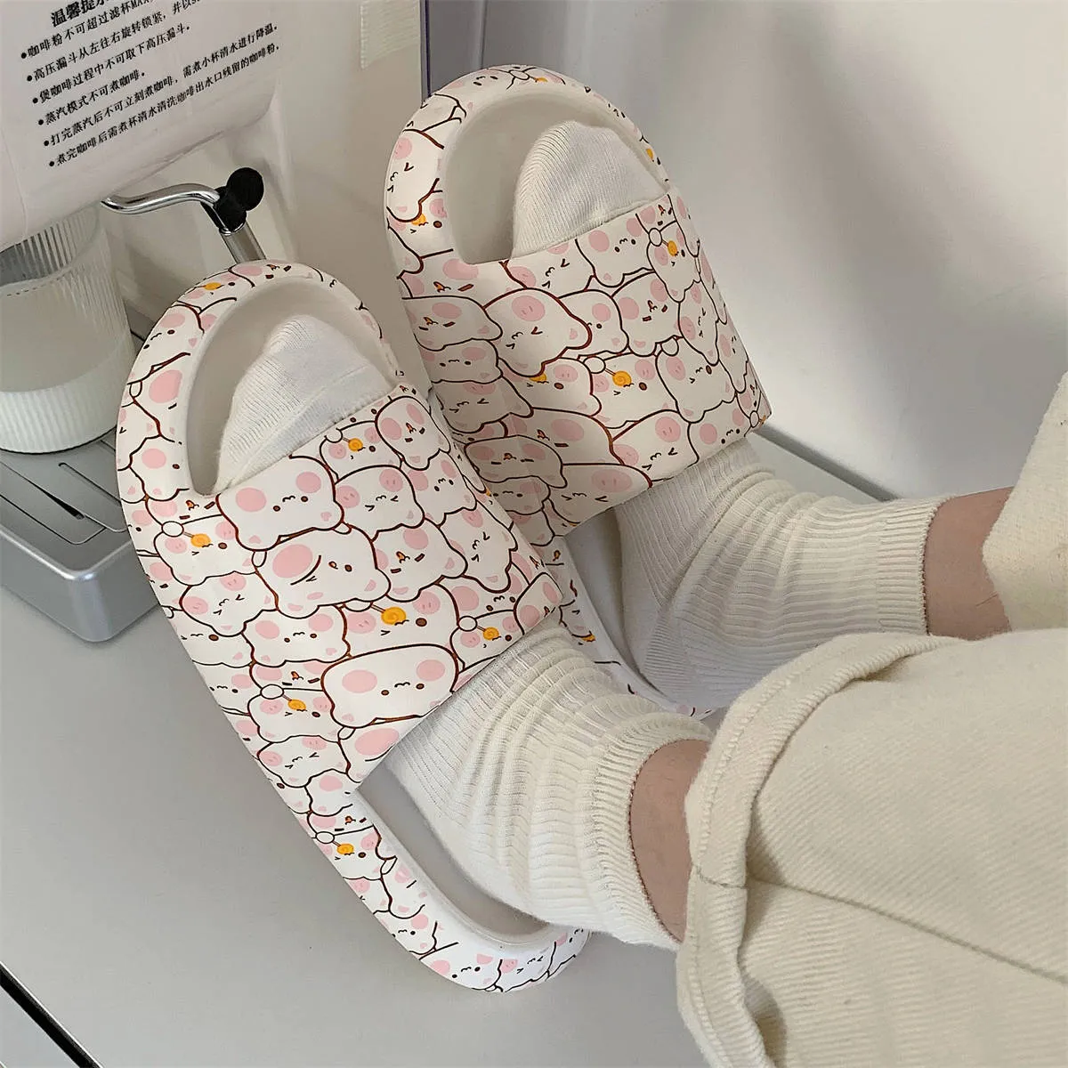 Wholesale EVA Summer Bear Soft Platform Slippers